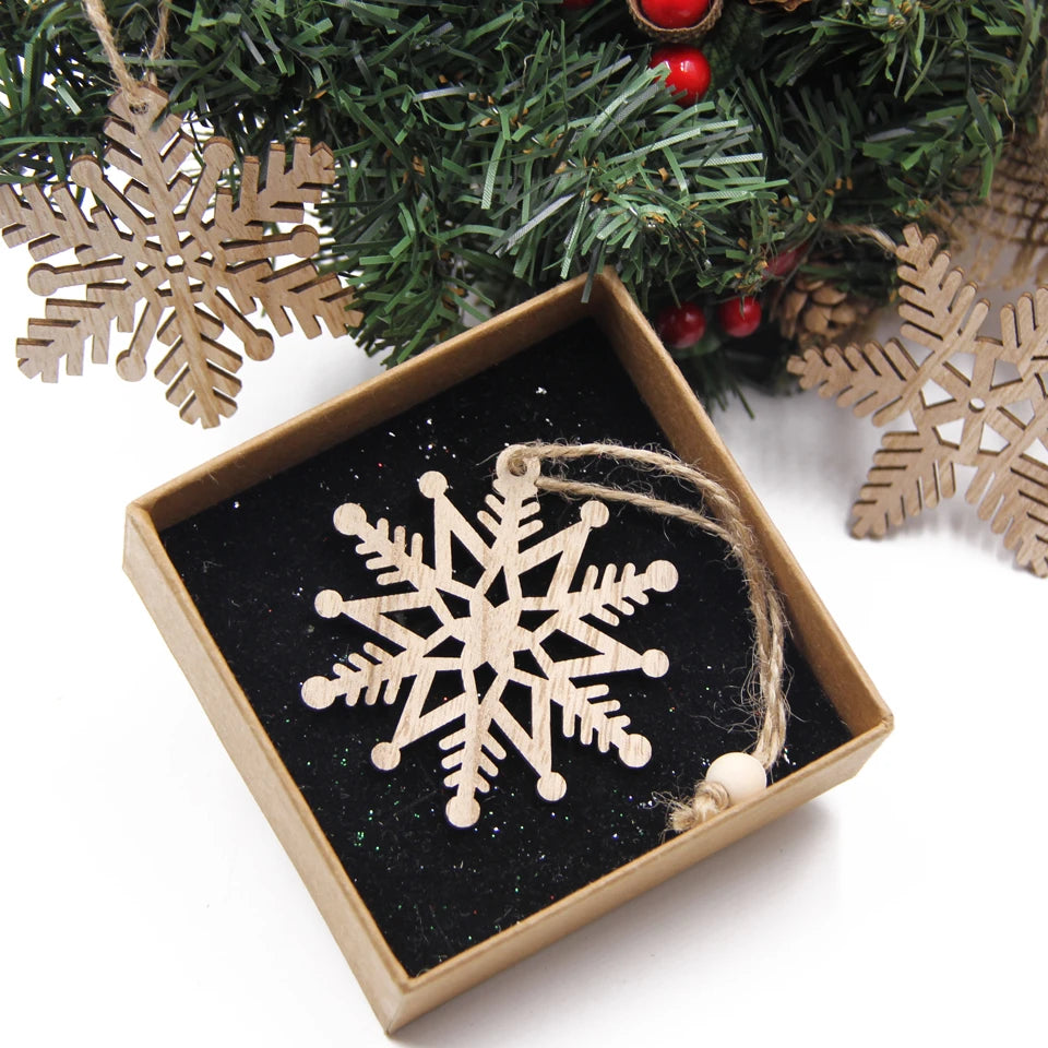 12PCS/Box Vintage Snowflake Christmas Wooden Pendants Ornaments  Christmas Tree Ornaments Christmas Decorations Hanging Gifts